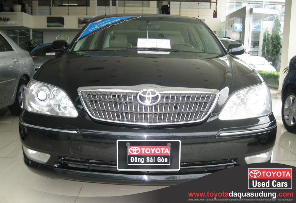 2004 Toyota Camry XLE V6 4dr Sedan  Research  GrooveCar