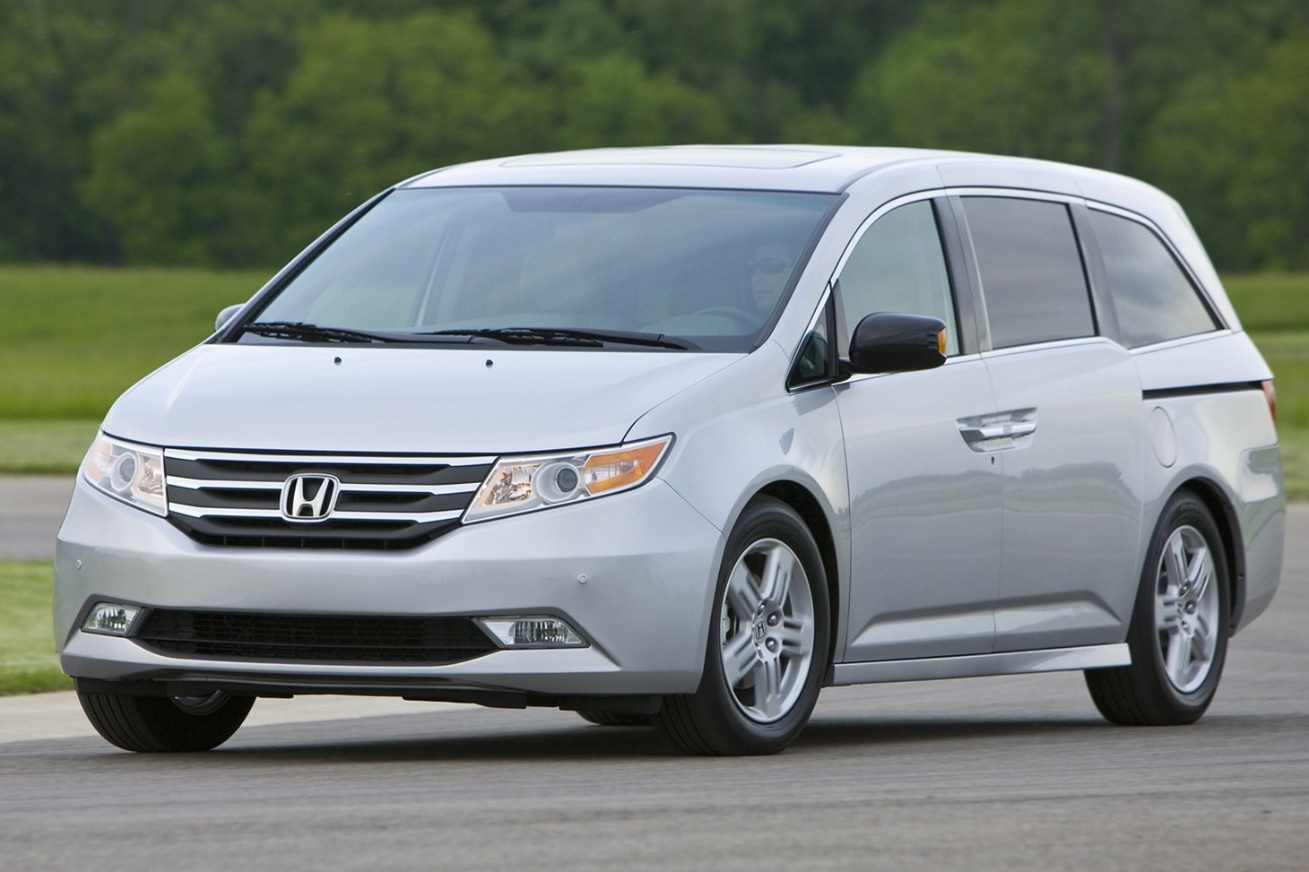 mẫu xe gia đình 7 chỗ - Honda Odyssey