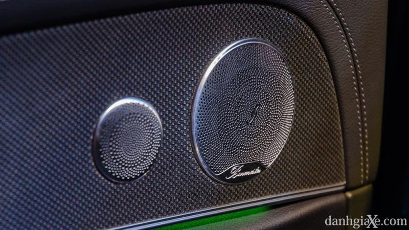 Đánh giá Mercedes E300 AMG 2017 thế hệ thứ 10